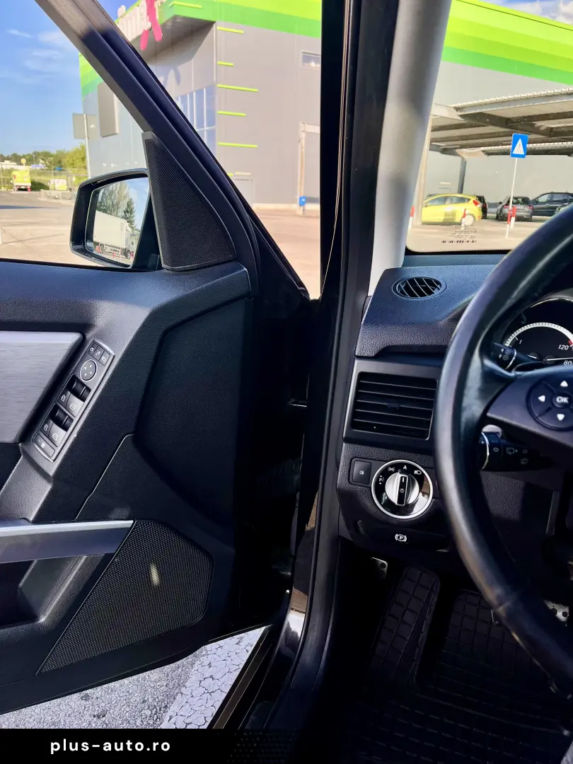Mercedes-Benz GLK 220