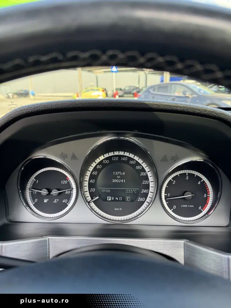 Mercedes-Benz GLK 220