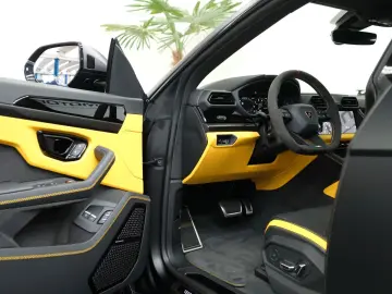 LAMBORGHINI Urus SE AD PERSONAM MATT B&O PANO STYLE 23`ZOLL