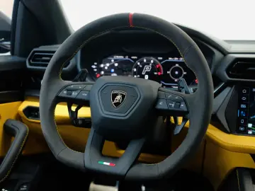 LAMBORGHINI Urus SE AD PERSONAM MATT B&O PANO STYLE 23`ZOLL