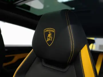 LAMBORGHINI Urus SE AD PERSONAM MATT B&O PANO STYLE 23`ZOLL