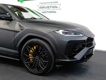 LAMBORGHINI Urus SE AD PERSONAM MATT B&O PANO STYLE 23`ZOLL