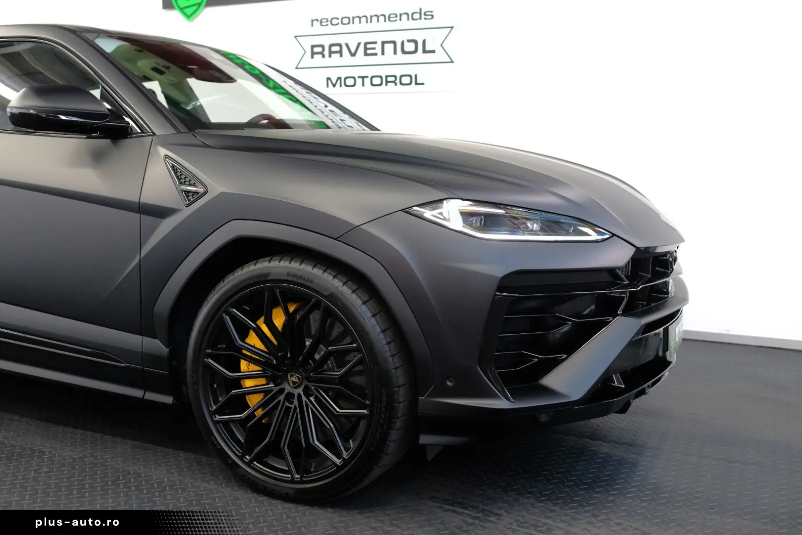 LAMBORGHINI Urus SE AD PERSONAM MATT B&O PANO STYLE 23`ZOLL