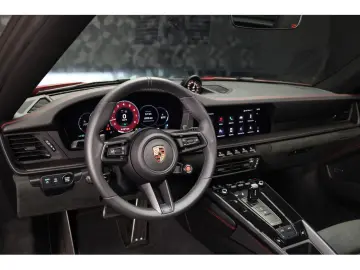 PORSCHE 992 992.2 Targa 4 GTS PDK - ROUGE CARMIN