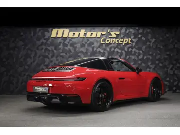 PORSCHE 992 992.2 Targa 4 GTS PDK - ROUGE CARMIN