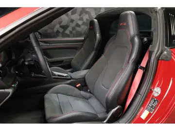 PORSCHE 992 992.2 Targa 4 GTS PDK - ROUGE CARMIN