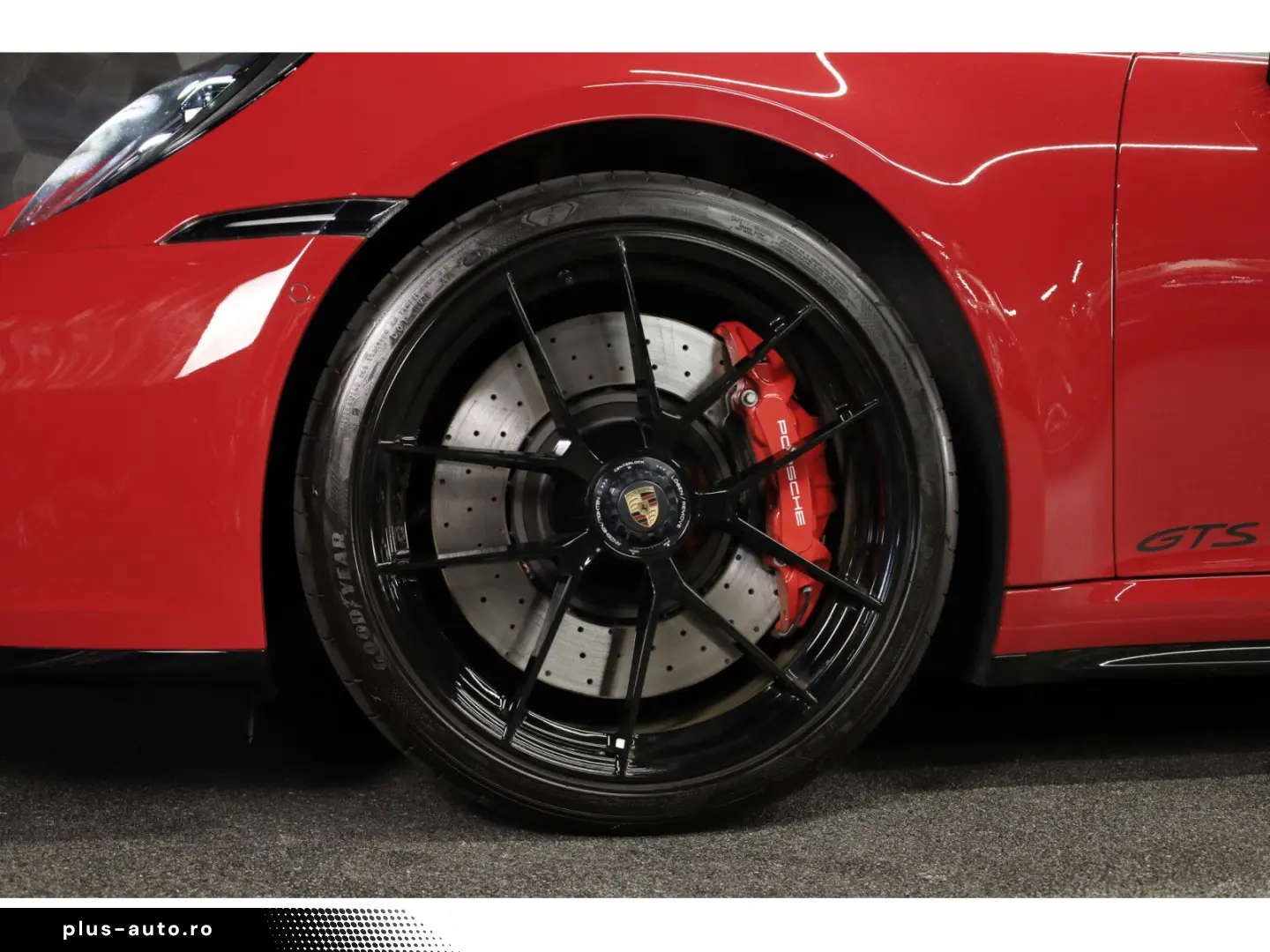 PORSCHE 992 992.2 Targa 4 GTS PDK - ROUGE CARMIN