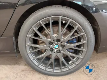 BMW M235 xDrive Gran Coupé M Sport 19  Massage