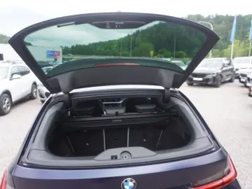 BMW M3 Competition FROZEN TANZANITE BLAU Vollleder A