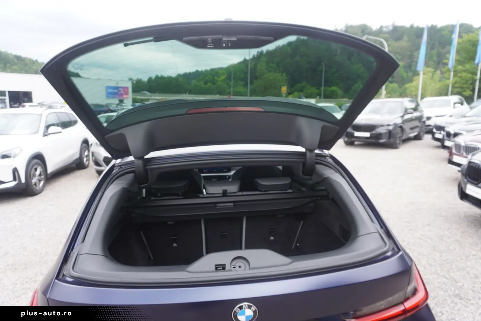 BMW M3 Competition FROZEN TANZANITE BLAU Vollleder A
