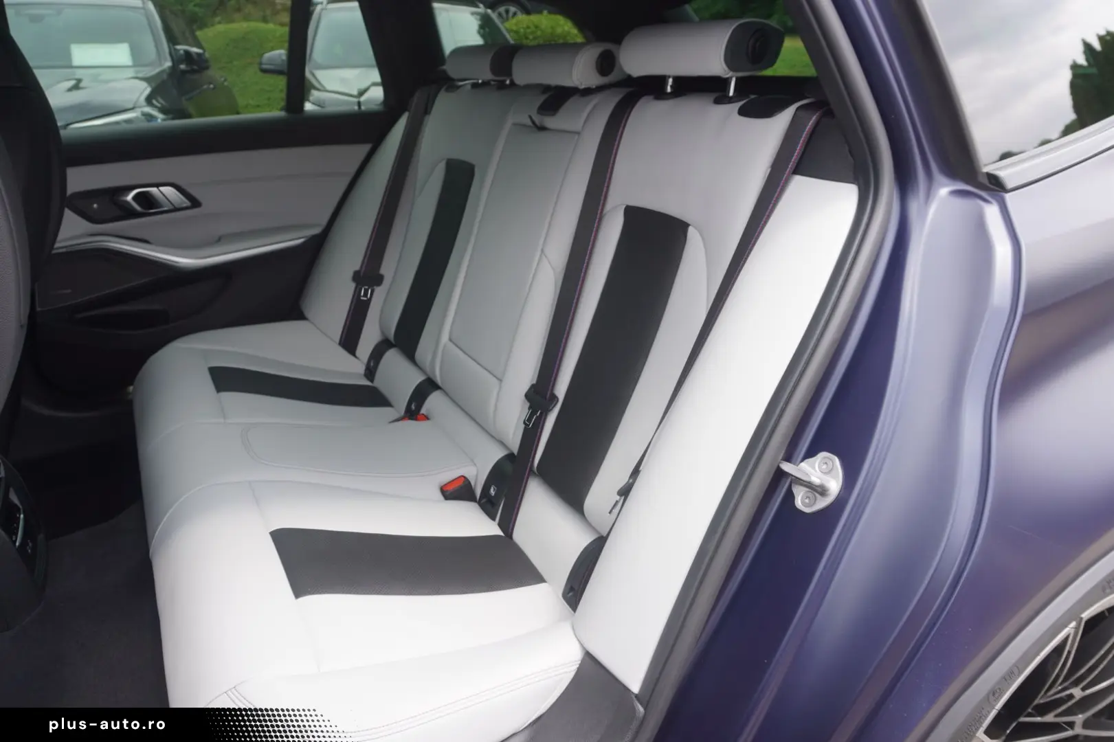 BMW M3 Competition FROZEN TANZANITE BLAU Vollleder A