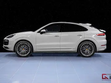 PORSCHE Cayenne E-Hyb Coupé PLATINUM SportDesign Crayon
