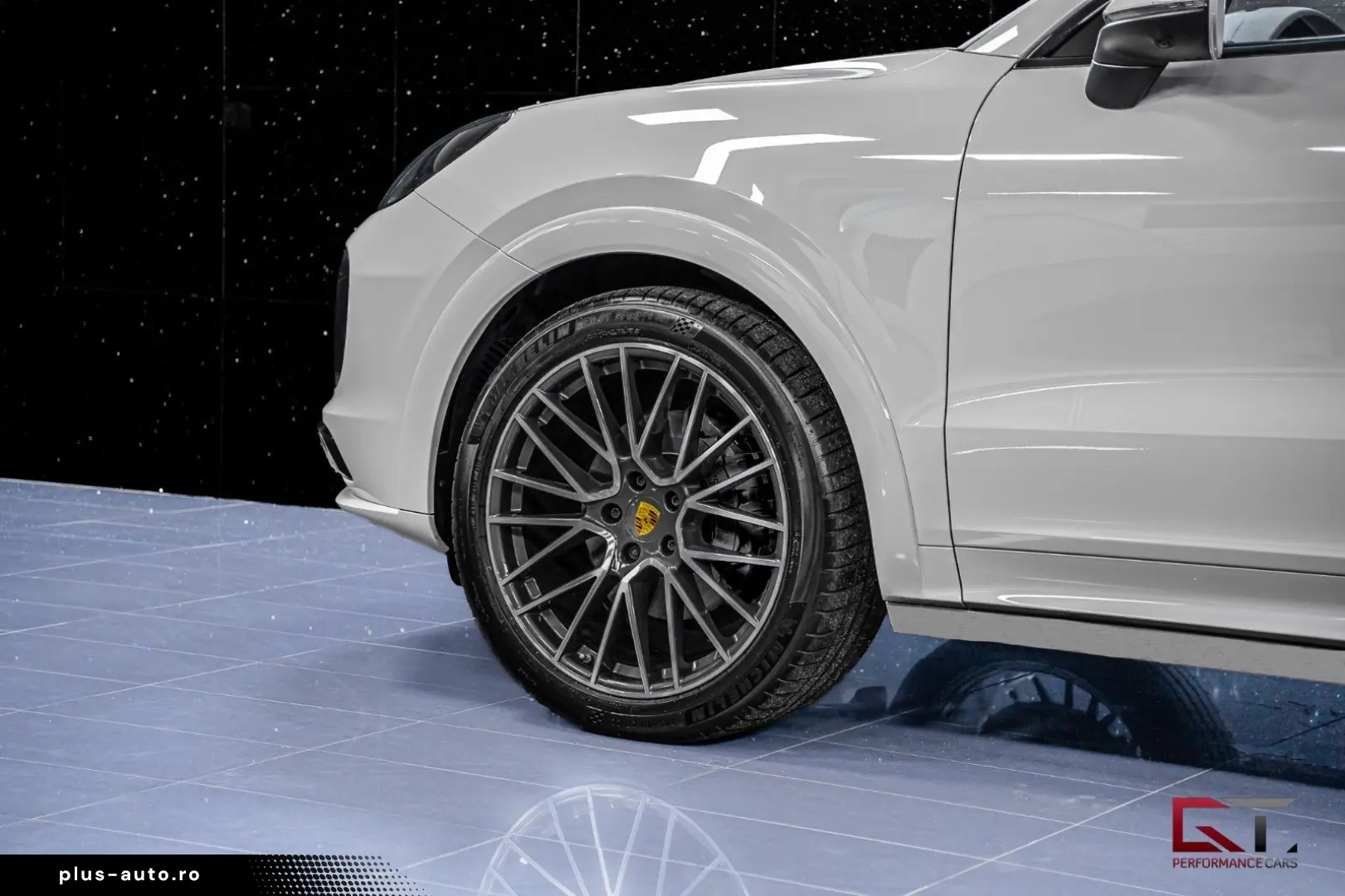 PORSCHE Cayenne E-Hyb Coupé PLATINUM SportDesign Crayon