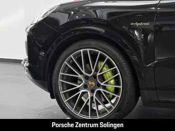 PORSCHE Cayenne E-Hybrid Coupe Platinum Edition AHK Bose