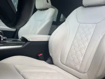 BMW M440i xDrive Gran Coupe Panoramadach Navi Leder