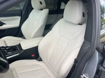 BMW M440i xDrive Gran Coupe Panoramadach Navi Leder