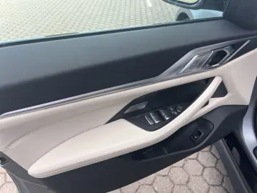 BMW M440i xDrive Gran Coupe Panoramadach Navi Leder