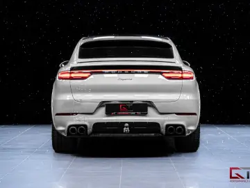PORSCHE Cayenne E-Hyb Coupé PLATINUM SportDesign Pano