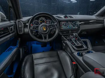 PORSCHE Cayenne E-Hyb Coupé PLATINUM SportDesign Pano