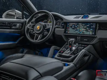 PORSCHE Cayenne E-Hyb Coupé PLATINUM SportDesign Pano