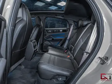 PORSCHE Cayenne E-Hyb Coupé PLATINUM SportDesign Pano