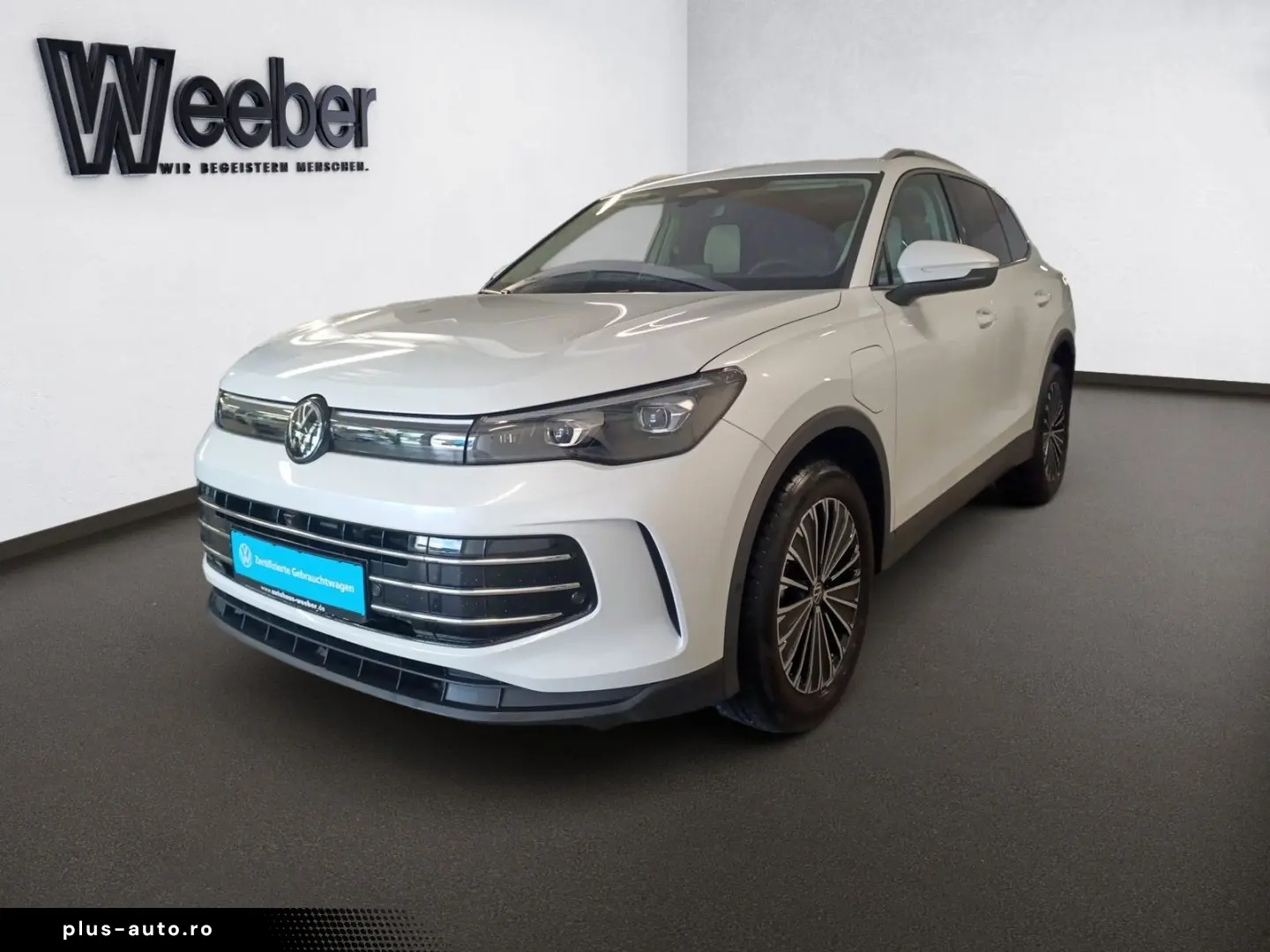 VW Tiguan Elegance  AHK PANO MATRIX LEDER 4x SHZ 36