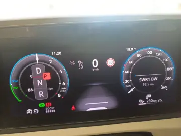 VW Tiguan Elegance  AHK PANO MATRIX LEDER 4x SHZ 36