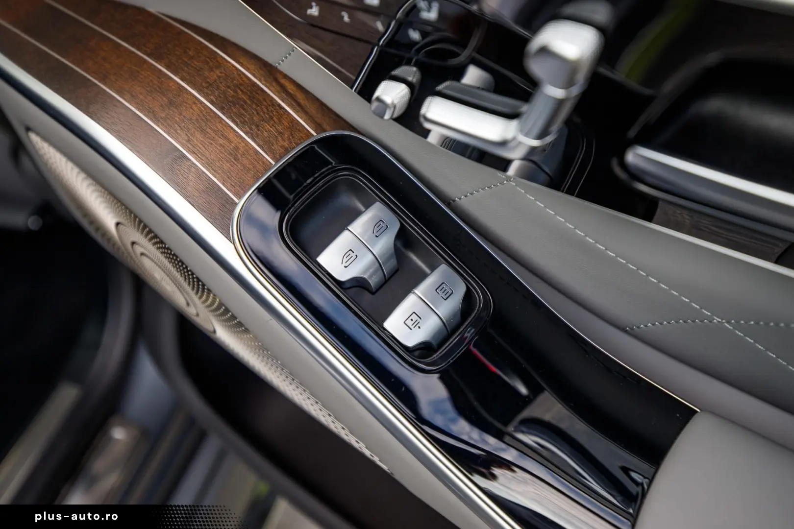 Mercedes-Benz S
