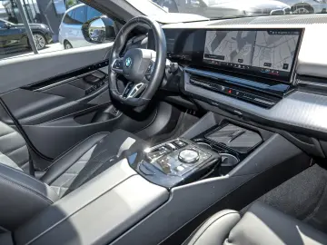 BMW 520 i Limousine M Sport Memory