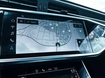AUDI A6 Avant 40 2.0 TDI S-tronic KAMERA SPORTSITZE