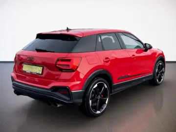 AUDI SQ2 QUATTRO 2.0TFSI 300PS.STRONIC.MATRIX.NAVI.AH