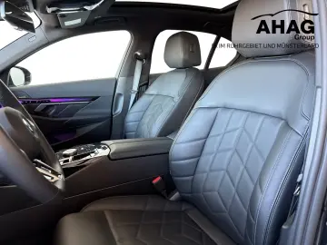 BMW 520i M SPORT Pano AHK DAPlus H K 360