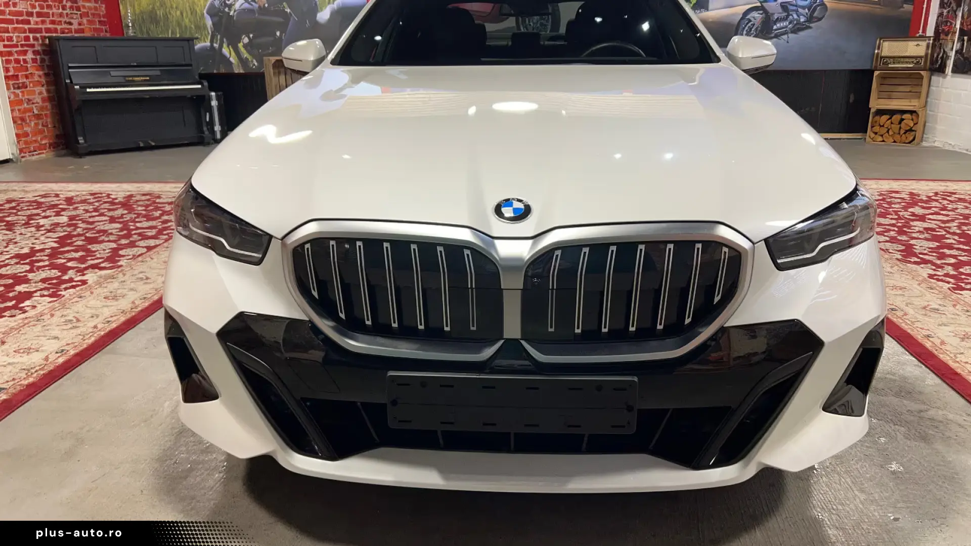 BMW 520 i M-Sport  Pano  Leder  360
