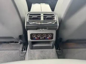 BMW 520i A M-SportPaket Plus ACC LED HK Pano