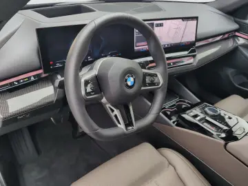 BMW 520i Limousine M Sport AHK Driv.Assist  Kamera