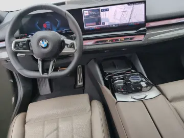BMW 520i Limousine M Sport AHK Driv.Assist  Kamera