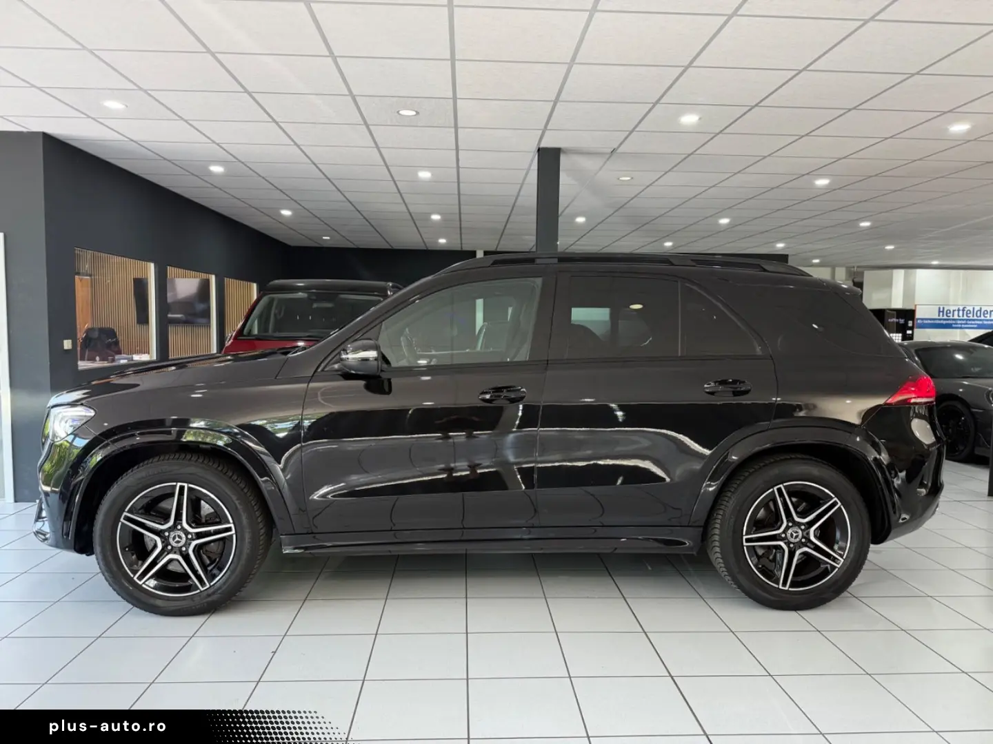 MERCEDES-BENZ GLE 350d 4Matic AMG DISTRONIC PANO MBEAM AHK