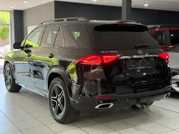 MERCEDES-BENZ GLE 350d 4Matic AMG DISTRONIC PANO MBEAM AHK