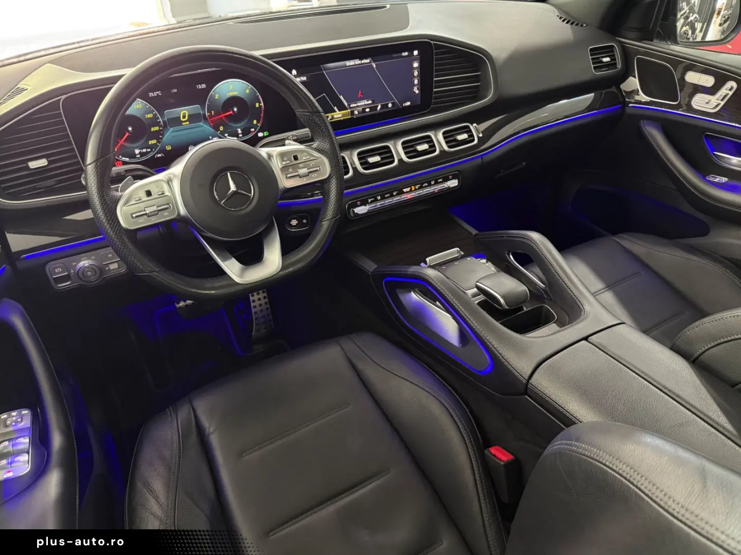 MERCEDES-BENZ GLE 350d 4Matic AMG DISTRONIC PANO MBEAM AHK