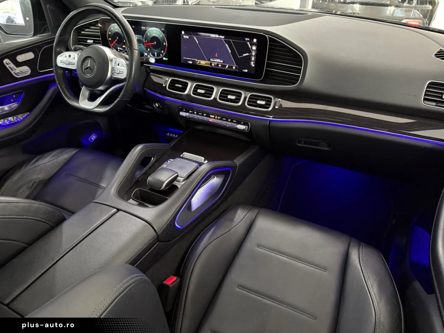 MERCEDES-BENZ GLE 350d 4Matic AMG DISTRONIC PANO MBEAM AHK