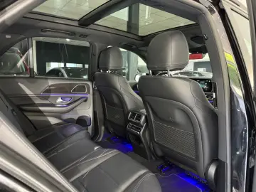 MERCEDES-BENZ GLE 350d 4Matic AMG DISTRONIC PANO MBEAM AHK
