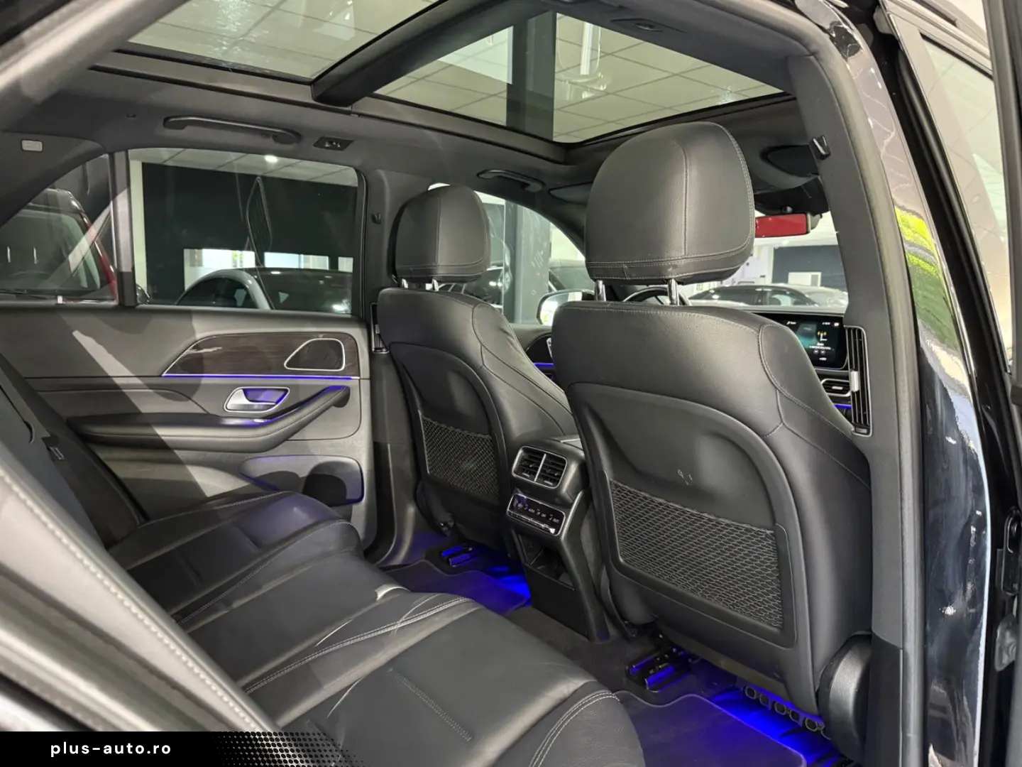 MERCEDES-BENZ GLE 350d 4Matic AMG DISTRONIC PANO MBEAM AHK