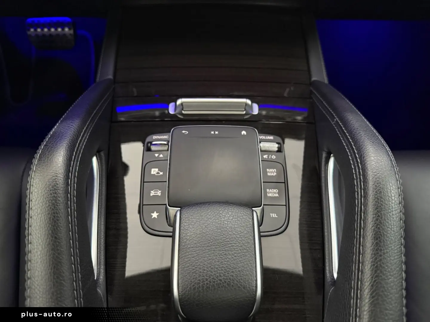 MERCEDES-BENZ GLE 350d 4Matic AMG DISTRONIC PANO MBEAM AHK