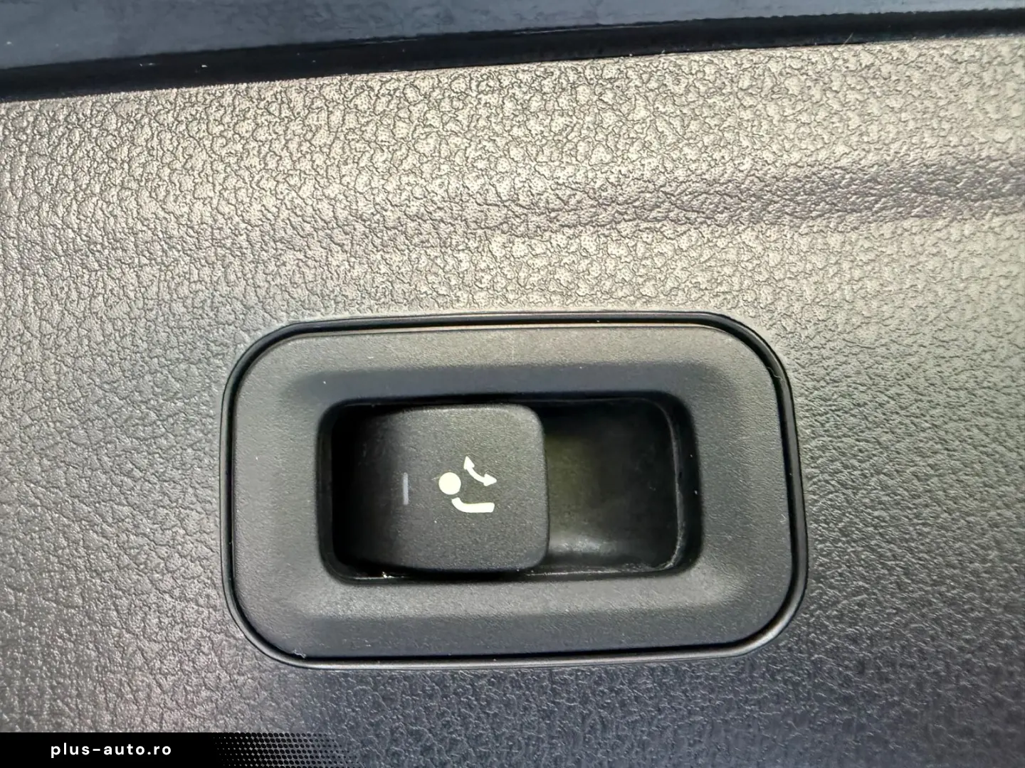 MERCEDES-BENZ GLE 350d 4Matic AMG DISTRONIC PANO MBEAM AHK
