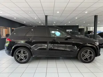 MERCEDES-BENZ GLE 350d 4Matic AMG DISTRONIC PANO MBEAM AHK