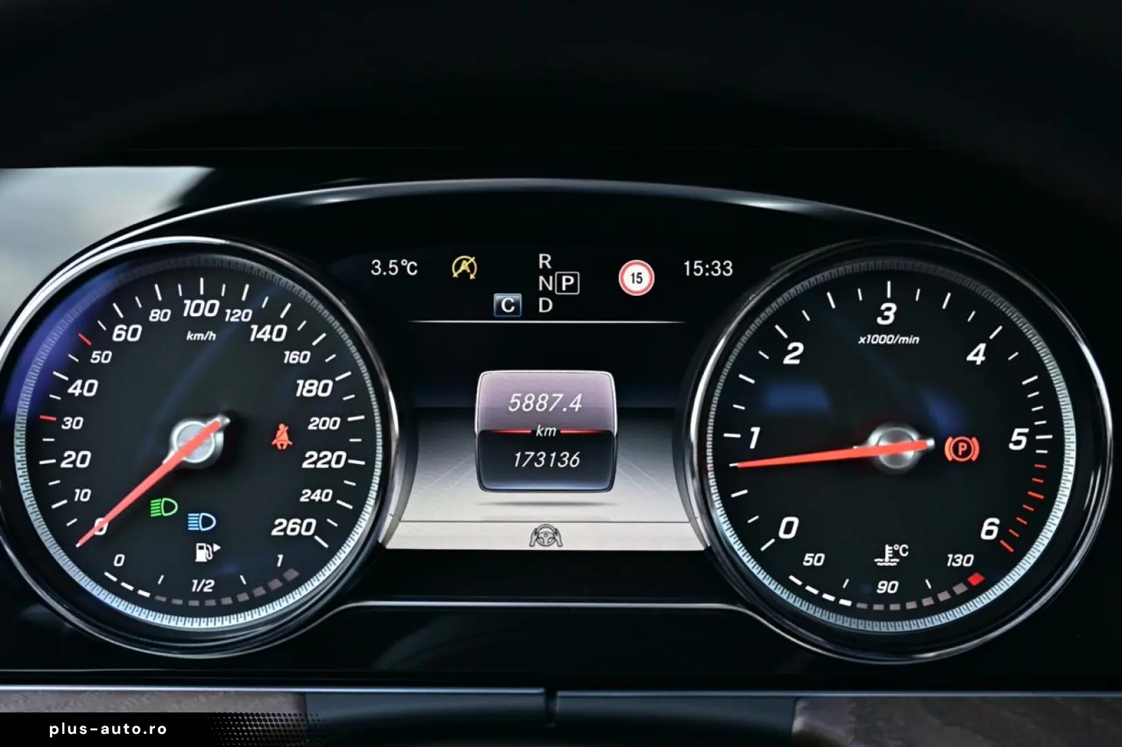 Mercedes-Benz E 220