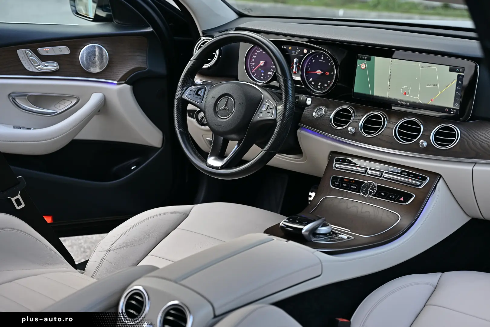 Mercedes-Benz E 220