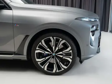 BMW X7 4.0 D