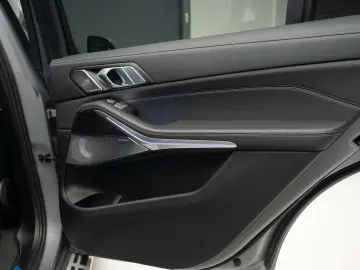 BMW X7 4.0 D