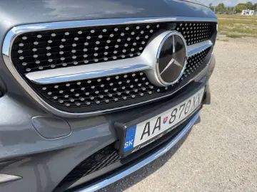 MERCEDES-BENZ V6 BITURBO 4MATIC BEIGE-YACHT BLUE